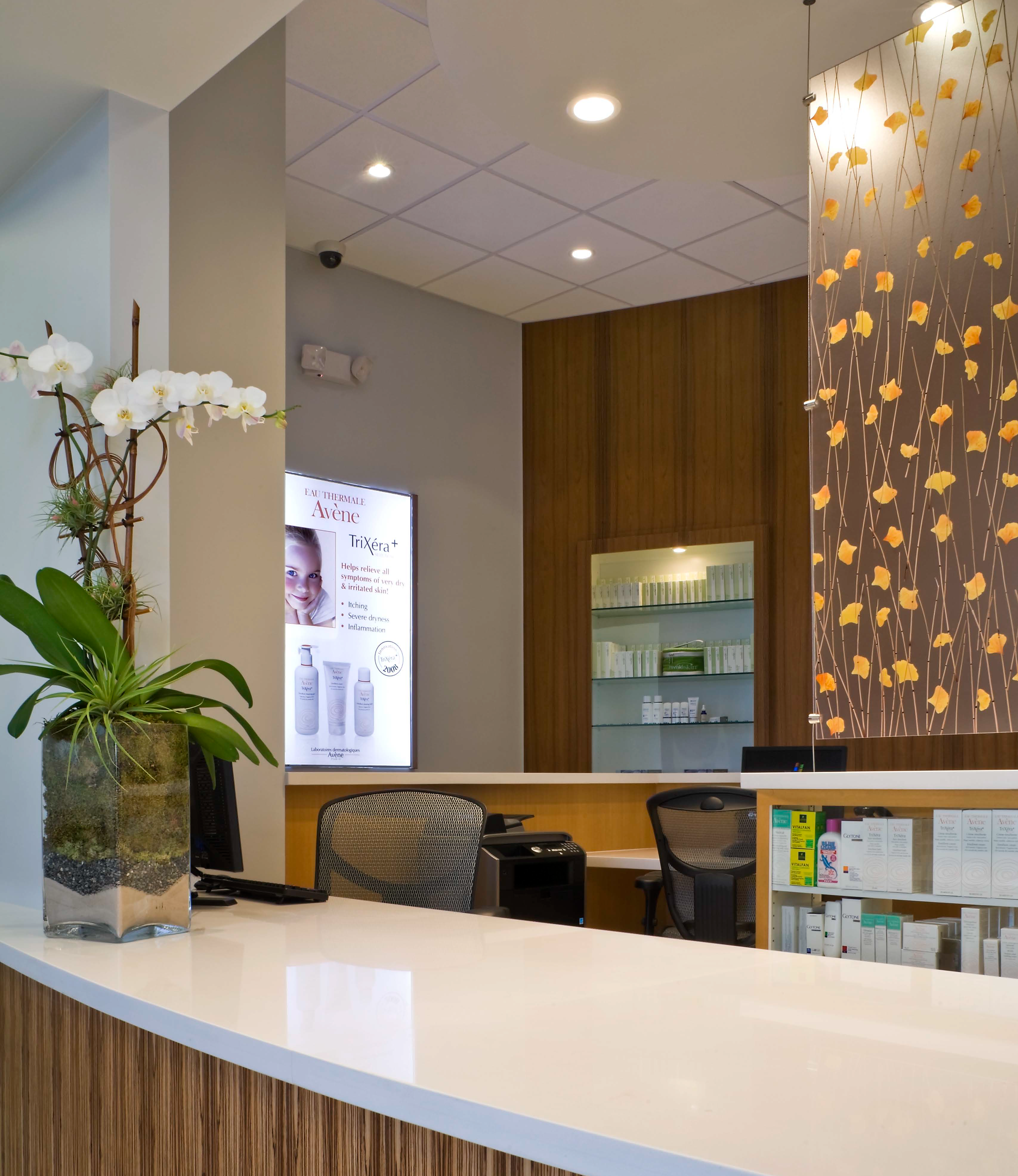 Bay Pointe check in desk