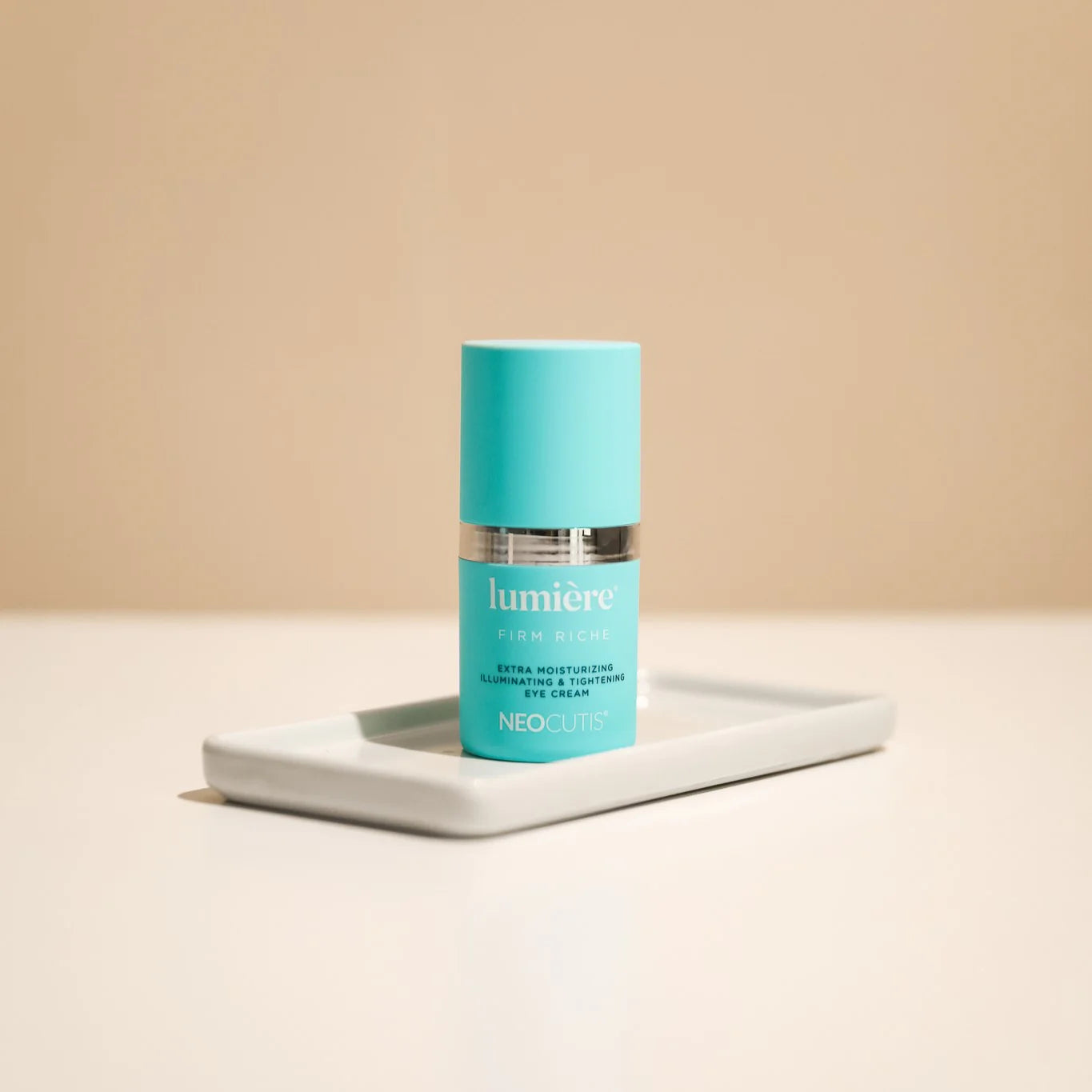 LUMIÈRE FIRM tightening eye cream